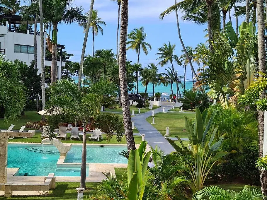 اتصالات Oceanfront, Big And Cozy Apt In Aligio 